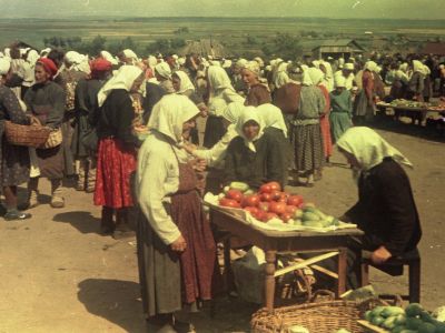 Рынок в Красногорске (Мордовия), 1952 г. Фото: Георгий Скворцов | kc13.ru | Life Рынок в Красногорске (Мордовия), 1952 г. Фото: Георгий Скворцов | kc13.ru | Life