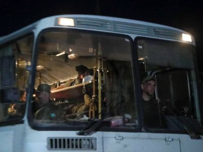 Эвакуация защитников "Азовстали", 16.05.22. Фото: Reuters Эвакуация защитников "Азовстали", 16.05.22. Фото: Reuters