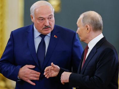 Александр Лукашенко и Владимир Путин. Фото: t.me/SerpomPo Александр Лукашенко и Владимир Путин. Фото: t.me/SerpomPo