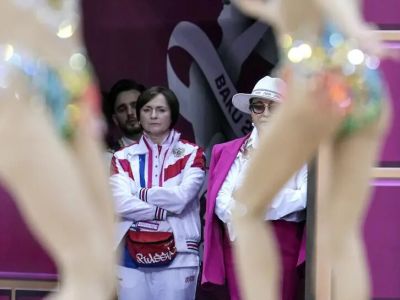 Татьяна Сергаева (слева) и Ирина Винер на чемпионате мира по художественной гимнастике 2019 года в Баку. Фото: Владимир Песня / РИА Новости Татьяна Сергаева (слева) и Ирина Винер на чемпионате мира по художественной гимнастике 2019 года в Баку. Фото: Владимир Песня / РИА Новости